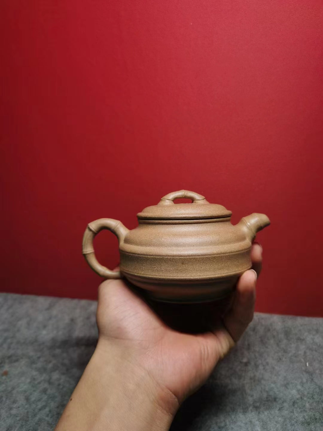 Two veins, modeled after bamboo, resembling a drum, the purple clay pot has a capacity of 240cc